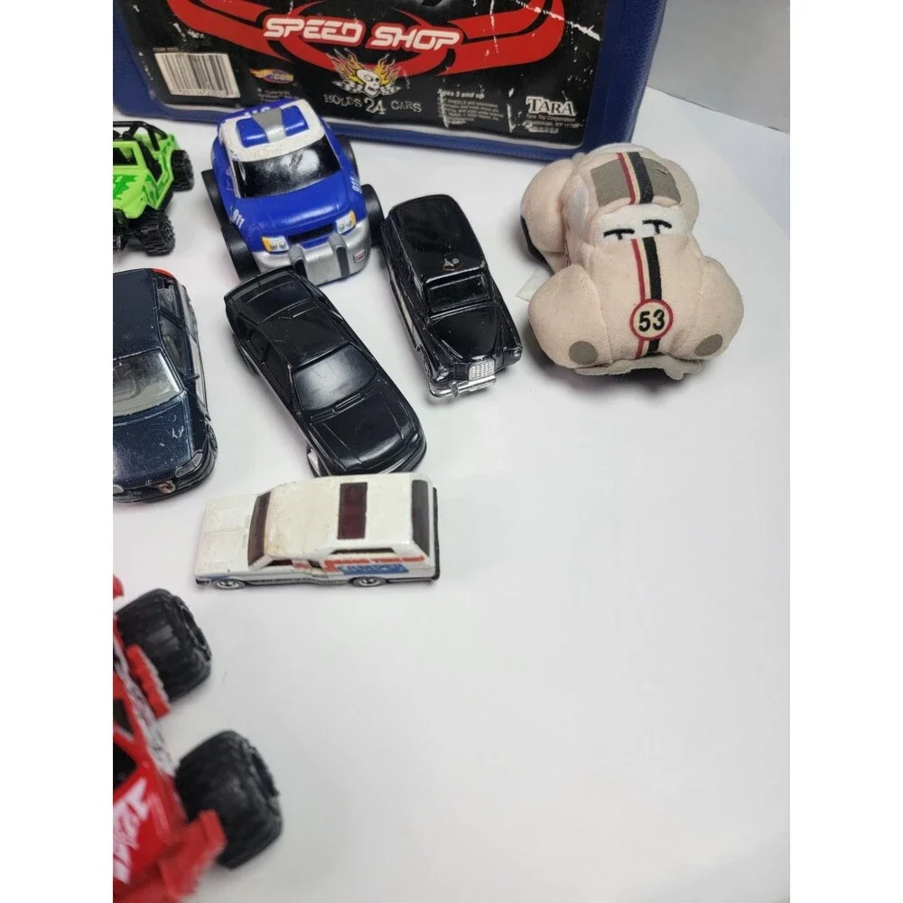 Mixed Lot 40+ Toy Cars Trucks Hot Wheels Matchbox McDonald’s Diecast w/ Carry...